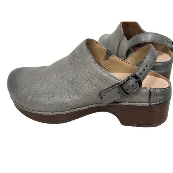 Dansko Sz 37 Gray Mushroom Berry Milled Burnished Strap Leather Clog Shoes